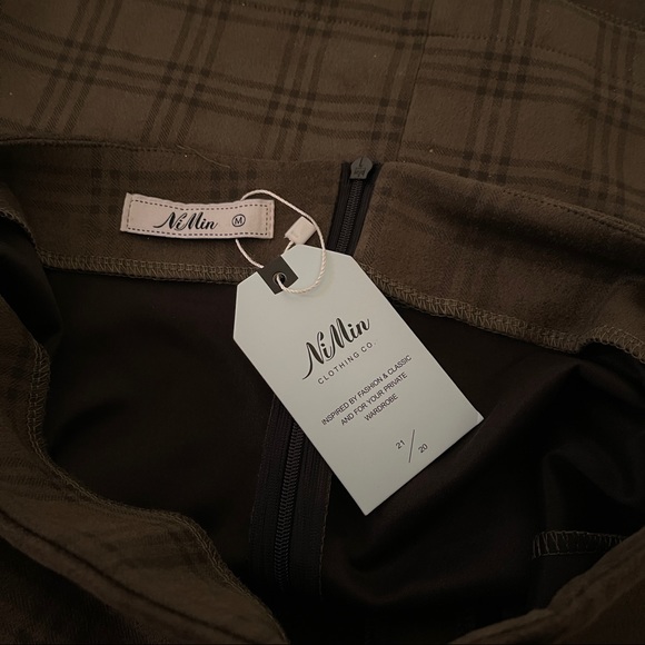 Women’s High Waisted Fashion Faux Suede Plaid Skirt - Picture 6 of 7